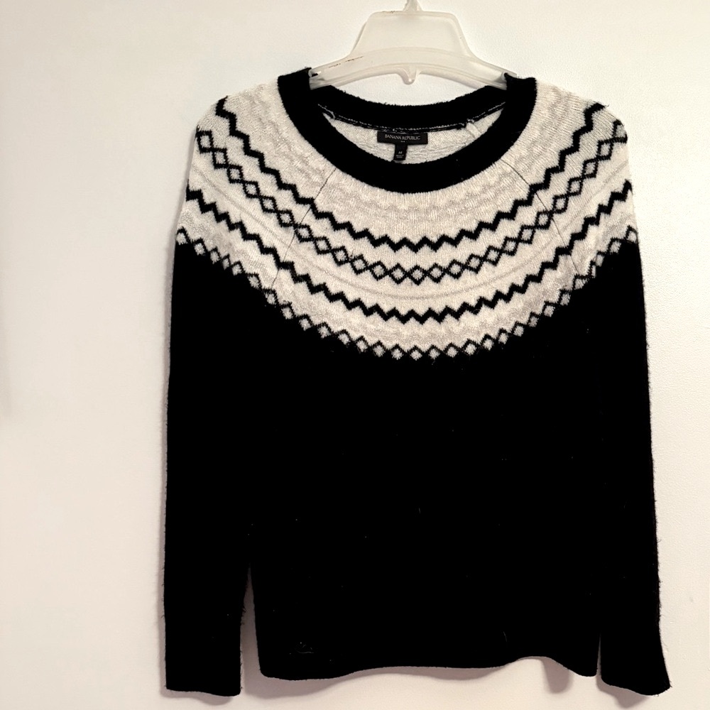 Banana Republic black Fairisle sweater with silver thread detail